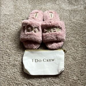 Pink 'I Do Crew' Fuzzy Slippers with Pouch